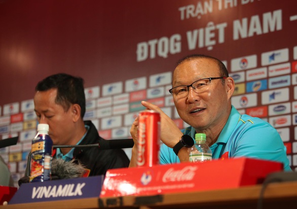 HLV Park Hang Seo: Tôi không hài lòng về kết quả, tôi chuẩn bị để thắng trận - Ảnh 1. HLV Park Hang Seo: Tôi không hài lòng về kết quả, tôi chuẩn bị để thắng trận - Ảnh 1.