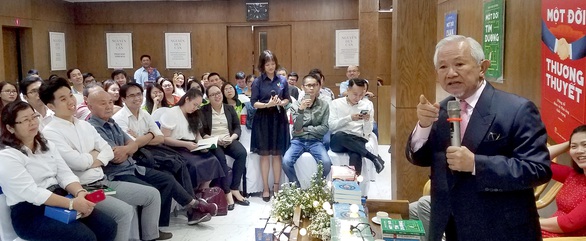 Khởi nghiệp, tu thân, những câu chuyện bên ngoài trang sách - Ảnh 1. Khởi nghiệp, tu thân, những câu chuyện bên ngoài trang sách - Ảnh 1.