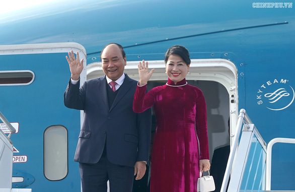 Thủ tướng tới Busan dự thượng đỉnh đặc biệt Hàn Quốc - ASEAN - Ảnh 1. Thủ tướng tới Busan dự thượng đỉnh đặc biệt Hàn Quốc - ASEAN - Ảnh 1.
