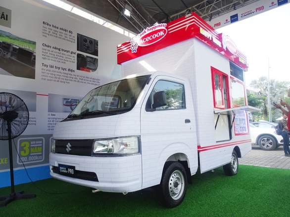 Mô hình kinh doanh độc đáo trên Suzuki Super Carry Pro - Ảnh 2. Mô hình kinh doanh độc đáo trên Suzuki Super Carry Pro - Ảnh 2.