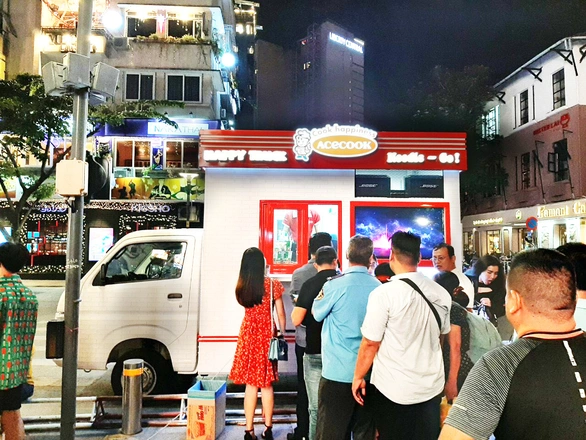 Mô hình kinh doanh độc đáo trên Suzuki Super Carry Pro - Ảnh 3. Mô hình kinh doanh độc đáo trên Suzuki Super Carry Pro - Ảnh 3.
