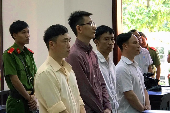 4 bị cáo lên kế hoạch gây cháy nổ các trạm điện, xuống đường... lãnh án - Ảnh 1. 4 bị cáo lên kế hoạch gây cháy nổ các trạm điện, xuống đường... lãnh án - Ảnh 1.