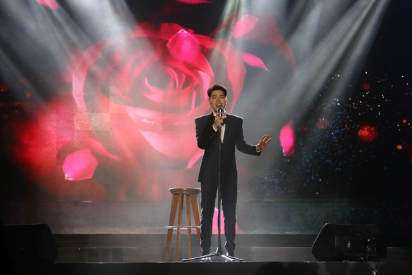 Song Lang đoạt Bông sen vàng, Trấn Thành đoạt giải Diễn viên chính xuất sắc - Ảnh 9. Song Lang đoạt Bông sen vàng, Trấn Thành đoạt giải Diễn viên chính xuất sắc - Ảnh 9.