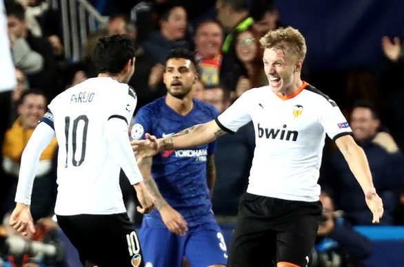 Đánh rơi chiến thắng trước Valencia, Chelsea chưa thể ghi tên vào vòng knock-out - Ảnh 3. Đánh rơi chiến thắng trước Valencia, Chelsea chưa thể ghi tên vào vòng knock-out - Ảnh 3.