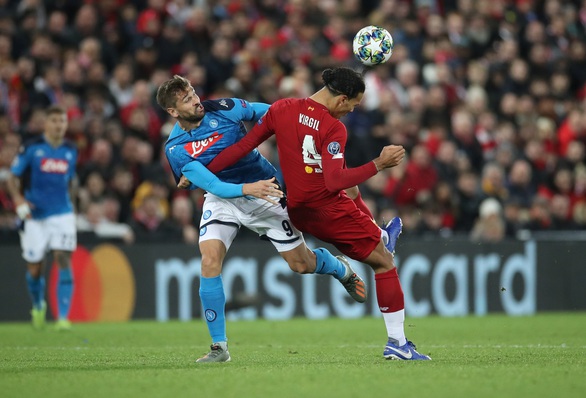 Hòa Napoli, Liverpool lỡ chuyến tàu vào vòng 16 đội - Ảnh 2. Hòa Napoli, Liverpool lỡ chuyến tàu vào vòng 16 đội - Ảnh 2.