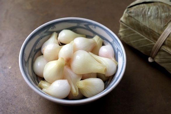 Làm thịt chân giò nấu đông đổi vị cho ngày tết - Ảnh 2. Làm thịt chân giò nấu đông đổi vị cho ngày tết - Ảnh 2.