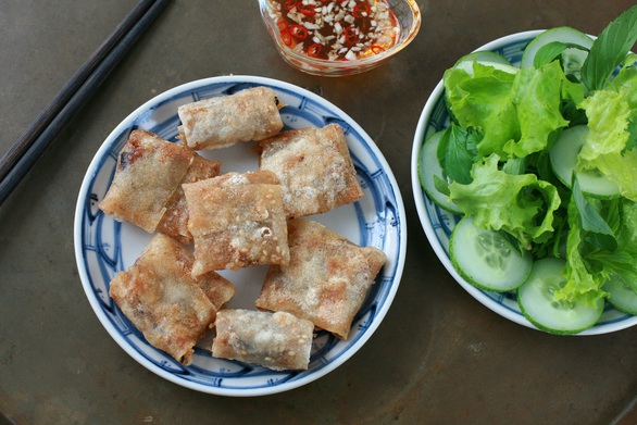 Đổi món cho cỗ tết với chả ram miền Trung - Ảnh 2. Đổi món cho cỗ tết với chả ram miền Trung - Ảnh 2.