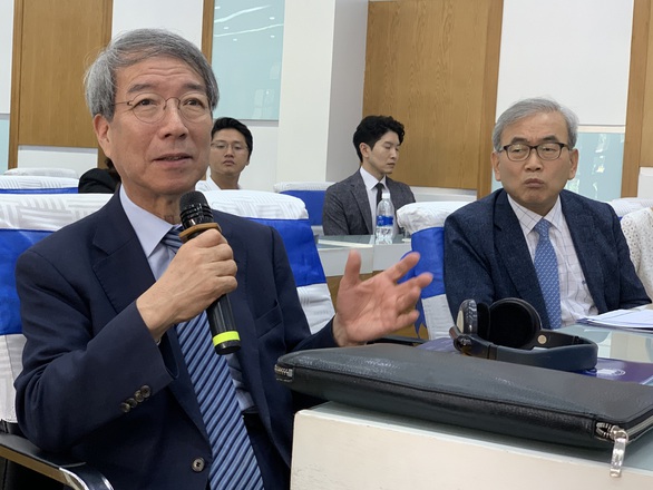 Đại học là nơi tạo ra kiến thức, không phải truyền kiến thức từ giảng viên sang sinh viên - Ảnh 1. Đại học là nơi tạo ra kiến thức, không phải truyền kiến thức từ giảng viên sang sinh viên - Ảnh 1.