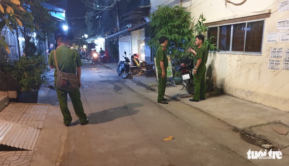 Ẩu đả quanh việc phun nước bọt ra đường, một tài xế GoViet tử vong - Ảnh 1. Ẩu đả quanh việc phun nước bọt ra đường, một tài xế GoViet tử vong - Ảnh 1.