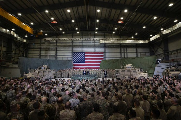 Hậu cần Mỹ tung đủ chiêu trò đánh lừa để đưa ông Trump đi Afghanistan - Ảnh 12. Hậu cần Mỹ tung đủ chiêu trò đánh lừa để đưa ông Trump đi Afghanistan - Ảnh 12.