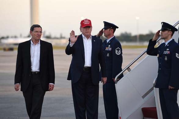 Hậu cần Mỹ tung đủ chiêu trò đánh lừa để đưa ông Trump đi Afghanistan - Ảnh 17. Hậu cần Mỹ tung đủ chiêu trò đánh lừa để đưa ông Trump đi Afghanistan - Ảnh 17.