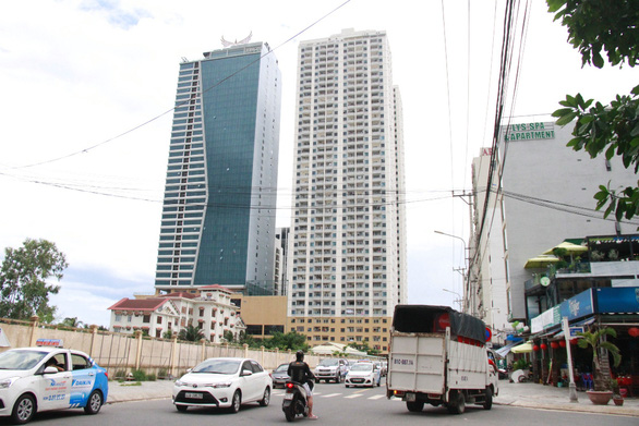 Tháo dỡ công trình vi phạm của Mường Thanh Đà Nẵng từ tháng 2-2020 - Ảnh 1. Tháo dỡ công trình vi phạm của Mường Thanh Đà Nẵng từ tháng 2-2020 - Ảnh 1.