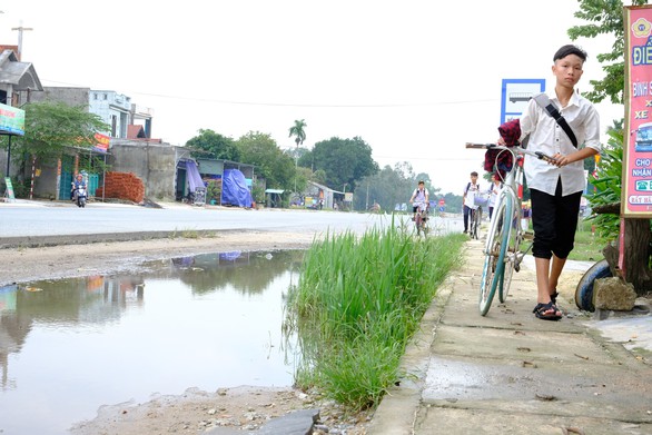 19km quốc lộ, 2 năm có 31 người chết vì tai nạn - Ảnh 1. 19km quốc lộ, 2 năm có 31 người chết vì tai nạn - Ảnh 1.