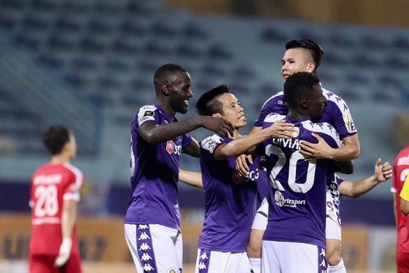 Không phải Văn Quyết, Quang Hải là cầu thủ xuất sắc nhất V-League 2019 - Ảnh 1. Không phải Văn Quyết, Quang Hải là cầu thủ xuất sắc nhất V-League 2019 - Ảnh 1.