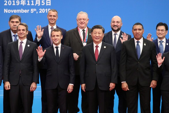 Ông Tập đá xéo ông Trump, kêu gọi phá bỏ những bức tường - Ảnh 1. Ông Tập đá xéo ông Trump, kêu gọi phá bỏ những bức tường - Ảnh 1.