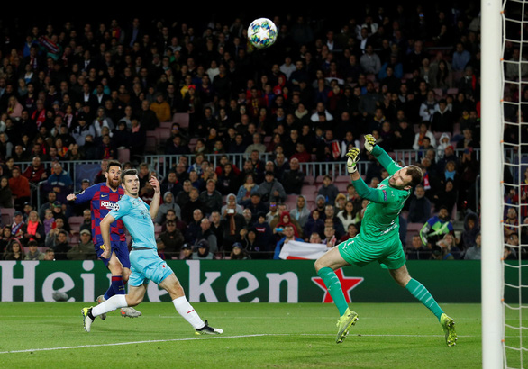 Messi ‘tịt ngòi’, Barcelona bị Slavia Prague cầm chân tại Nou Camp - Ảnh 2.