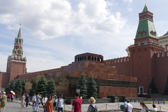 Tượng đài Lenin trên dặm dài đôi bờ Volga - Ảnh 1. Tượng đài Lenin trên dặm dài đôi bờ Volga - Ảnh 1.