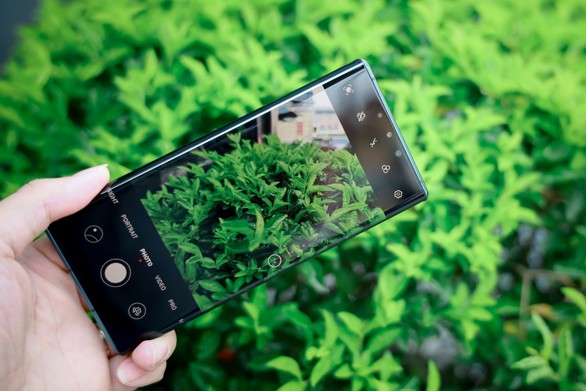 Huawei Mate 30 Pro – smartphone mang hơi thở tương lai chính thức mở bán tại Việt Nam - Ảnh 2. Huawei Mate 30 Pro – smartphone mang hơi thở tương lai chính thức mở bán tại Việt Nam - Ảnh 2.