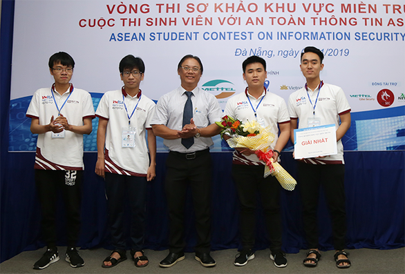 Đại học Duy Tân Phối hợp với Bệnh viện Trung ương Huế Tổ chức Hội thảo về Khoa học Sức khỏe 294a15701-1573176895341449756255