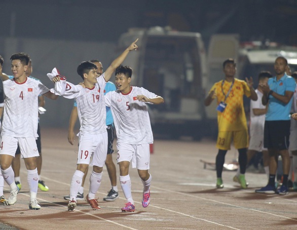 Thắng Đảo Guam 4-1, U19 Việt Nam chờ quyết đấu với Nhật Bản - Ảnh 1. Thắng Đảo Guam 4-1, U19 Việt Nam chờ quyết đấu với Nhật Bản - Ảnh 1.