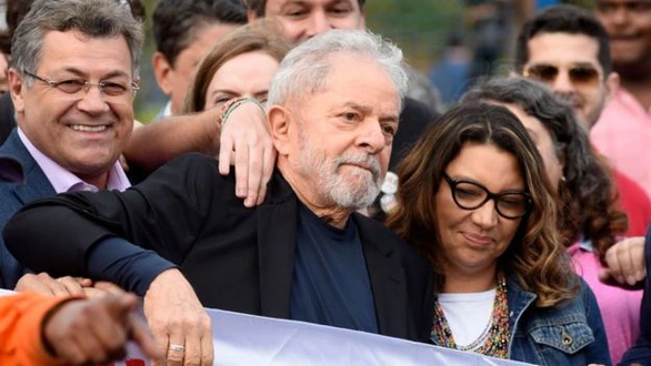 Cựu tổng thống Brazil Lula được trả tự do - Ảnh 1. Cựu tổng thống Brazil Lula được trả tự do - Ảnh 1.