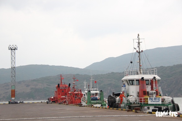 Tâm bão số 6 Bình Định, Phú Yên chằng chống mọi thứ trước giờ G - Ảnh 4. Tâm bão số 6 Bình Định, Phú Yên chằng chống mọi thứ trước giờ G - Ảnh 4.