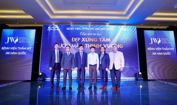 Hơn 2.000 khách hàng quy tụ tại đại tiệc thẩm mỹ của Bệnh viện JW - Ảnh 2. Hơn 2.000 khách hàng quy tụ tại đại tiệc thẩm mỹ của Bệnh viện JW - Ảnh 2.