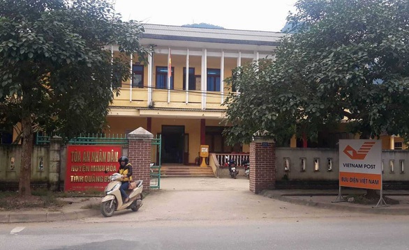 Sẽ chuyển chánh án quan hệ tình dục với kế toán ngay tại phòng làm việc qua đơn vị khác - Ảnh 1. Sẽ chuyển chánh án quan hệ tình dục với kế toán ngay tại phòng làm việc qua đơn vị khác - Ảnh 1.