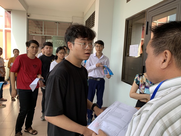 ĐH Quốc gia TP.HCM công bố đề thi mẫu đánh giá năng lực 2020 - Ảnh 1.