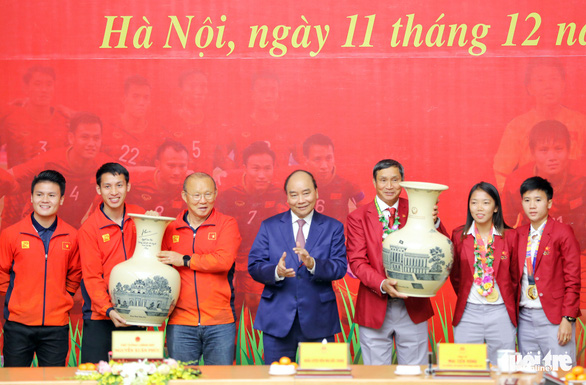 Hun đúc tinh thần Việt Nam: Chiến thắng truyền cảm hứng xây dựng đất nước - Ảnh 1. Hun đúc tinh thần Việt Nam: Chiến thắng truyền cảm hứng xây dựng đất nước - Ảnh 1.