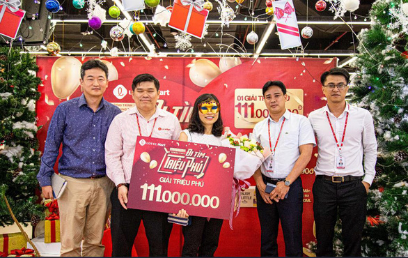 LOTTE Mart trao giải Triệu phú 111 triệu đồng cho khách hàng - Ảnh 2.