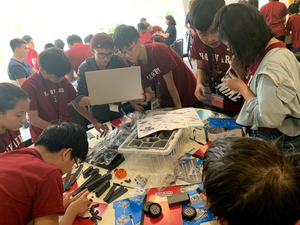 Quà giáng sinh cho con: Du học Harvard - Ảnh 2. Quà giáng sinh cho con: Du học Harvard - Ảnh 2.