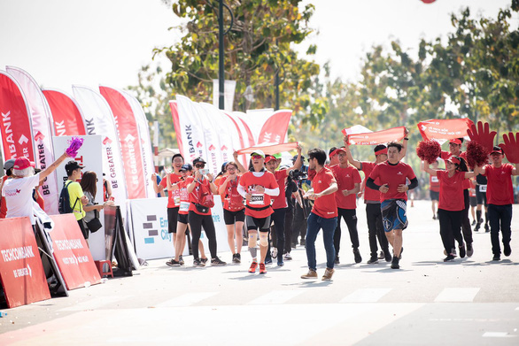 Giải Marathon quốc tế TP.HCM Techcombank 2019: Cùng nhau vượt trội hơn mỗi ngày - Ảnh 3.
