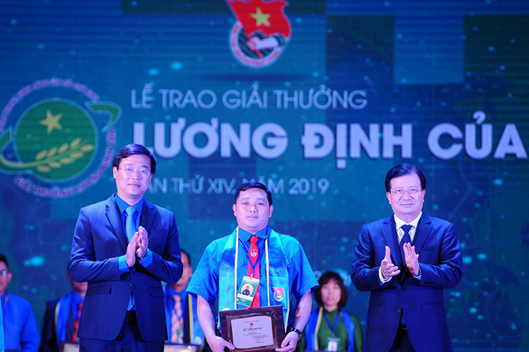34 nhà nông trẻ nhận giải thưởng Lương Định Của năm 2019 - Ảnh 1. 34 nhà nông trẻ nhận giải thưởng Lương Định Của năm 2019 - Ảnh 1.