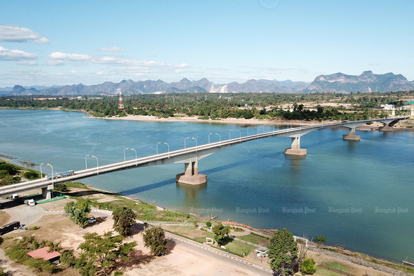 Sông Mekong xanh lung linh, dự báo mùa khô khốc liệt đang đến - Ảnh 1. Sông Mekong xanh lung linh, dự báo mùa khô khốc liệt đang đến - Ảnh 1.