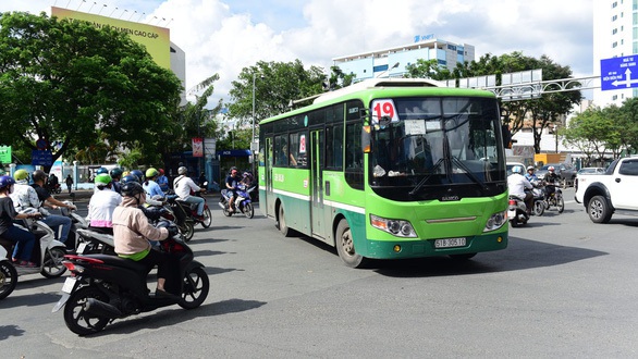 Đề xuất ngưng chạy xe buýt ở TP.HCM để phòng dịch COVID-19 - Ảnh 1. Đề xuất ngưng chạy xe buýt ở TP.HCM để phòng dịch COVID-19 - Ảnh 1.