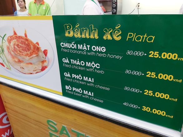 TP.HCM có cửa hàng tiện lợi đầu tiên đạt chuẩn Halal - Ảnh 2. TP.HCM có cửa hàng tiện lợi đầu tiên đạt chuẩn Halal - Ảnh 2.