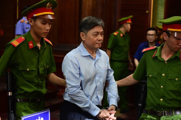 Vụ giao đất vàng cho Vũ nhôm: Nguyên giám đốc Sở TN-MT Đào Anh Kiệt kêu oan - Ảnh 2. Vụ giao đất vàng cho Vũ nhôm: Nguyên giám đốc Sở TN-MT Đào Anh Kiệt kêu oan - Ảnh 2.