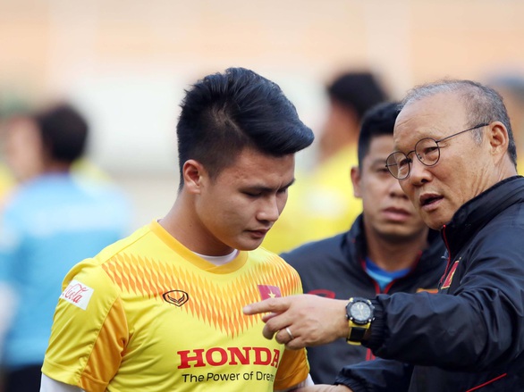 Quang Hải: U23 Việt Nam phải cố gắng để giành vé đến Olympic Tokyo 2020 - Ảnh 2. Quang Hải: U23 Việt Nam phải cố gắng để giành vé đến Olympic Tokyo 2020 - Ảnh 2.