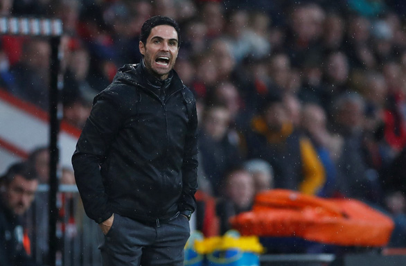 Arsenal thoát thua trước Bournemouth trong ngày HLV Arteta ra mắt - Ảnh 2. Arsenal thoát thua trước Bournemouth trong ngày HLV Arteta ra mắt - Ảnh 2.