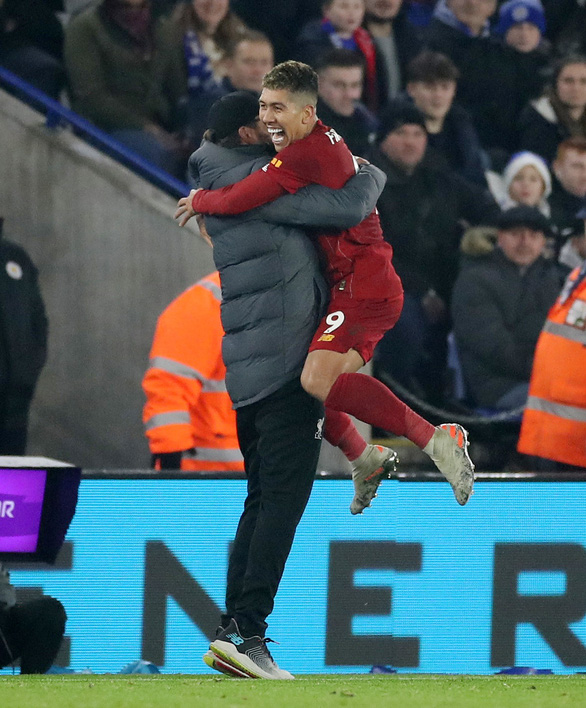 Vùi dập Leicester City 4-0, Liverpool rộng cửa vô địch - Ảnh 3. Vùi dập Leicester City 4-0, Liverpool rộng cửa vô địch - Ảnh 3.