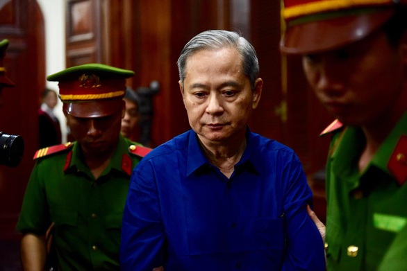 Ông Nguyễn Hữu Tín bị đề nghị mức án 7 đến 8 năm tù - Ảnh 1. Ông Nguyễn Hữu Tín bị đề nghị mức án 7 đến 8 năm tù - Ảnh 1.