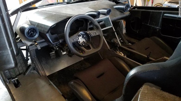 Hai cha con ‘chế’ mẫu xe Lamborghini bằng công nghệ 3D gây ấn tượng mạnh - Ảnh 4. Hai cha con ‘chế’ mẫu xe Lamborghini bằng công nghệ 3D gây ấn tượng mạnh - Ảnh 4.