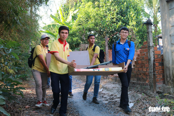 Các hoạt động chào mừng kỷ niệm 90 năm thành lập Đảng - Ảnh 1. Các hoạt động chào mừng kỷ niệm 90 năm thành lập Đảng - Ảnh 1.