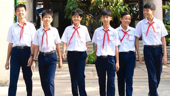 Khen thưởng học sinh ở TP.HCM trả lại 21 triệu cho người đánh rơi - Ảnh 1. Khen thưởng học sinh ở TP.HCM trả lại 21 triệu cho người đánh rơi - Ảnh 1.