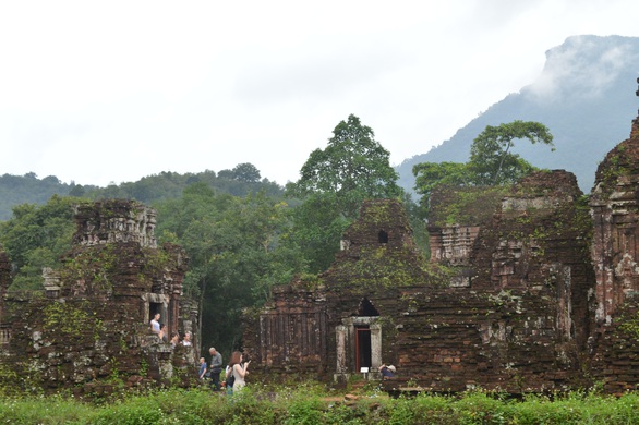 Đến di sản Mỹ Sơn, khách không biết ăn gì, mua gì - Ảnh 3. Đến di sản Mỹ Sơn, khách không biết ăn gì, mua gì - Ảnh 3.