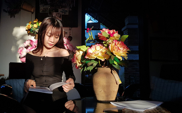 Sống trong ngôi nhà hoa xứ Huế như thấy cuộc đời sang trang - Ảnh 3. Sống trong ngôi nhà hoa xứ Huế như thấy cuộc đời sang trang - Ảnh 3.