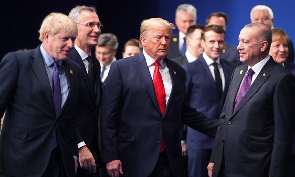 Các nguyên thủ ‘tám’ về ông Trump, Tổng thống Mỹ mắng Trudeau là đồ hai mặt - Ảnh 1. Các nguyên thủ ‘tám’ về ông Trump, Tổng thống Mỹ mắng Trudeau là đồ hai mặt - Ảnh 1.