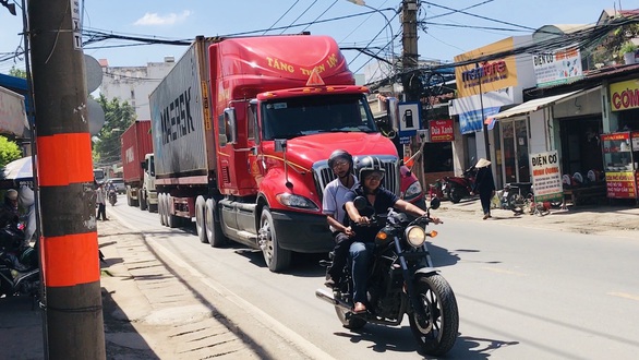 TP.HCM mở rộng đường Nguyễn Duy Trinh để xóa điểm đen tai nạn giao thông - Ảnh 1. TP.HCM mở rộng đường Nguyễn Duy Trinh để xóa điểm đen tai nạn giao thông - Ảnh 1.