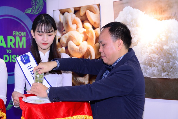 Phúc Sinh làm mới ngành công nghiệp gia vị Việt - Ảnh 1. Phúc Sinh làm mới ngành công nghiệp gia vị Việt - Ảnh 1.